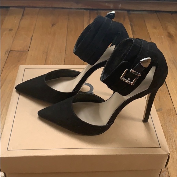 Ankle strap stilettos - Picture 4 of 6